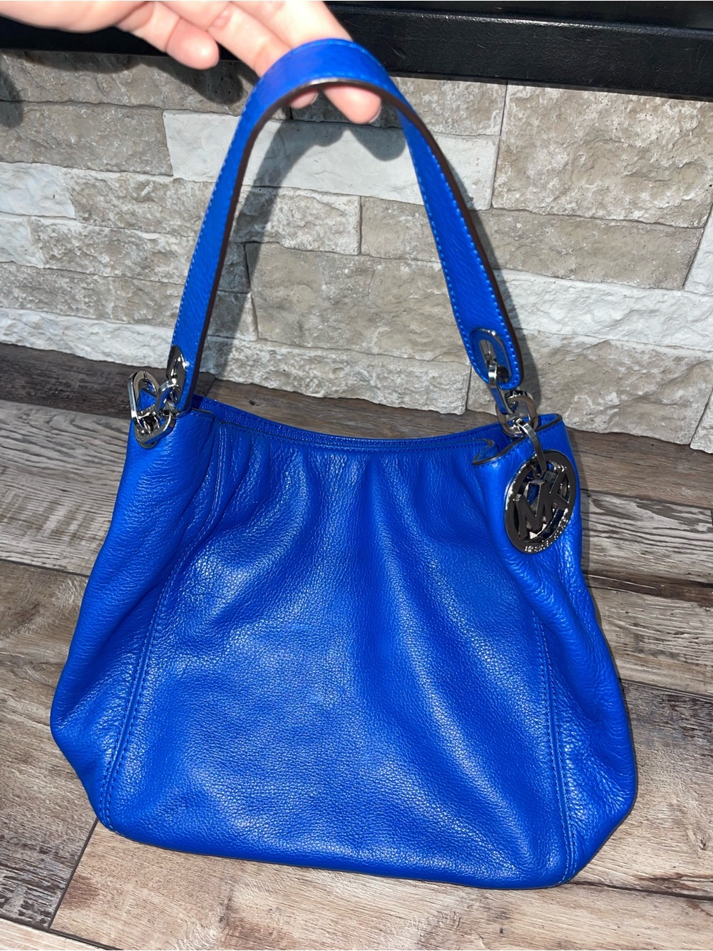 Michael Kors Large Fulton Blue Hobo Shoulder Bag Pebbled Leather Silver Hardware